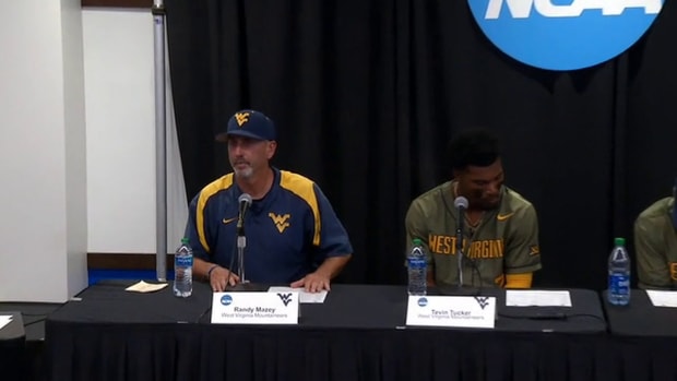 coach_mazey_and__players_-_kentucky_postgame_-_game_5 (360p)